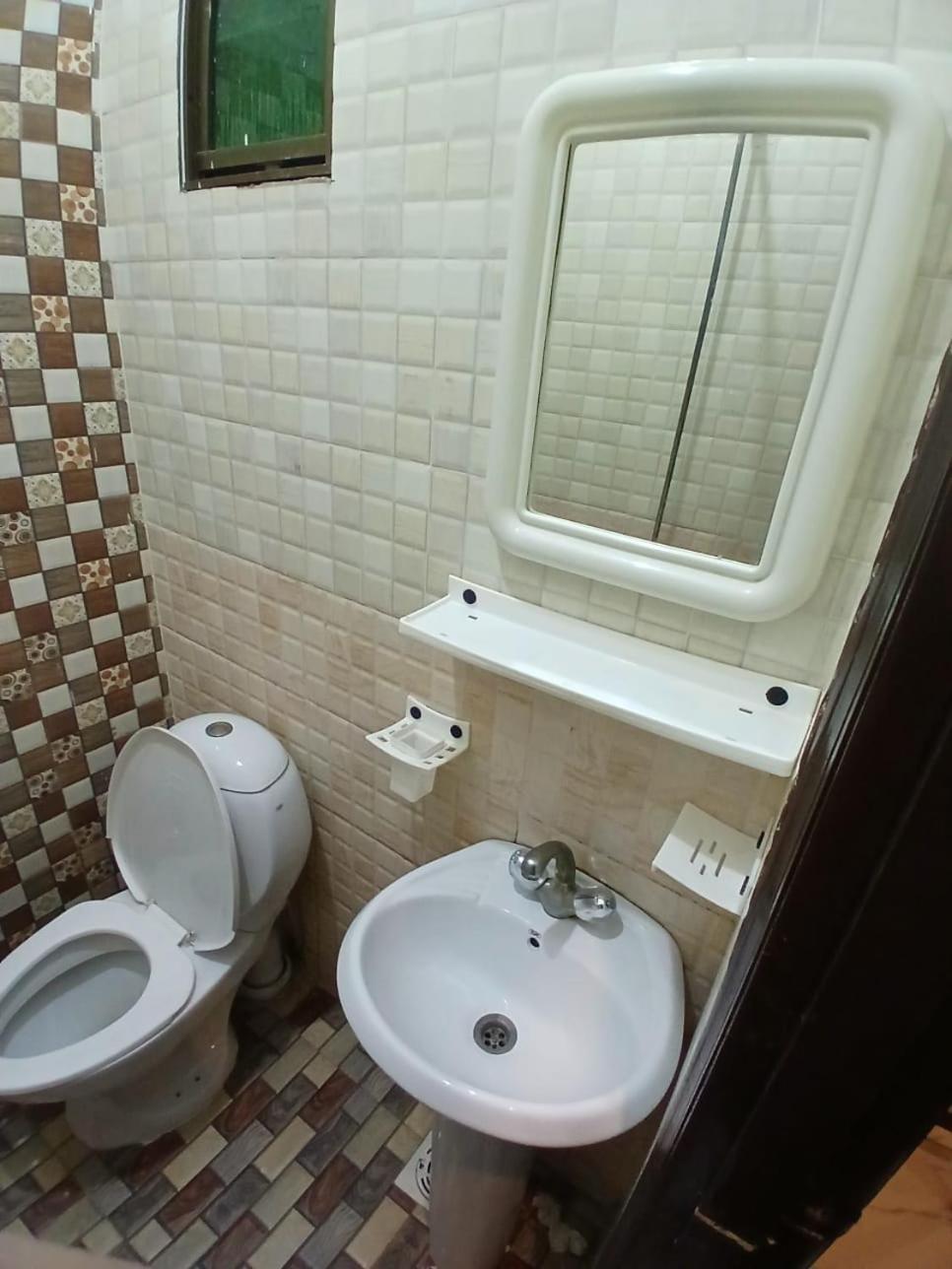 Goho Rooms Badar Καράτσι Εξωτερικό φωτογραφία